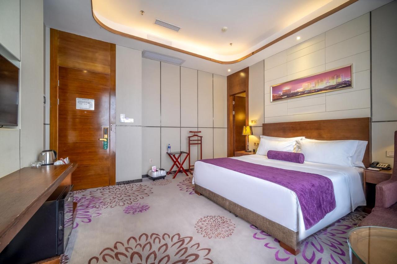 Relteem Hotel Zhongshan  Exterior photo