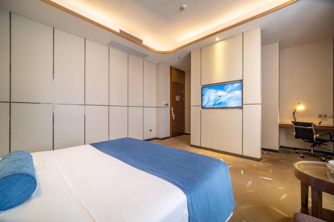 Relteem Hotel Zhongshan  Exterior photo