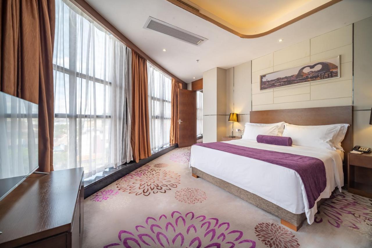 Relteem Hotel Zhongshan  Exterior photo