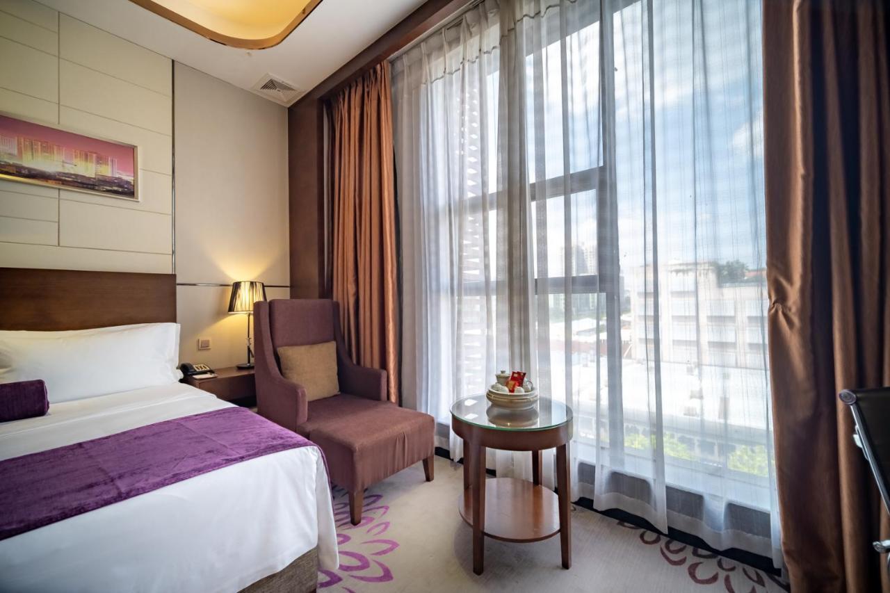 Relteem Hotel Zhongshan  Exterior photo