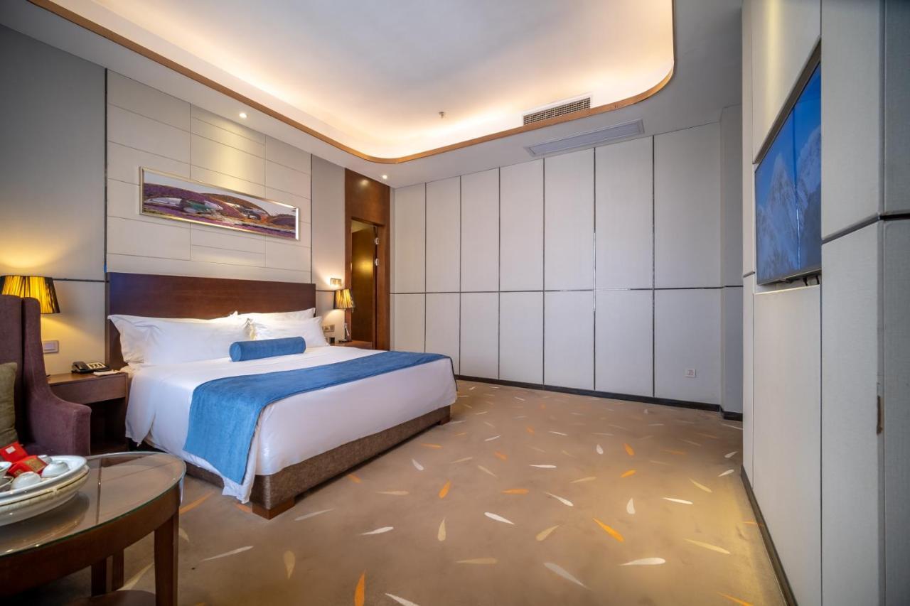 Relteem Hotel Zhongshan  Exterior photo