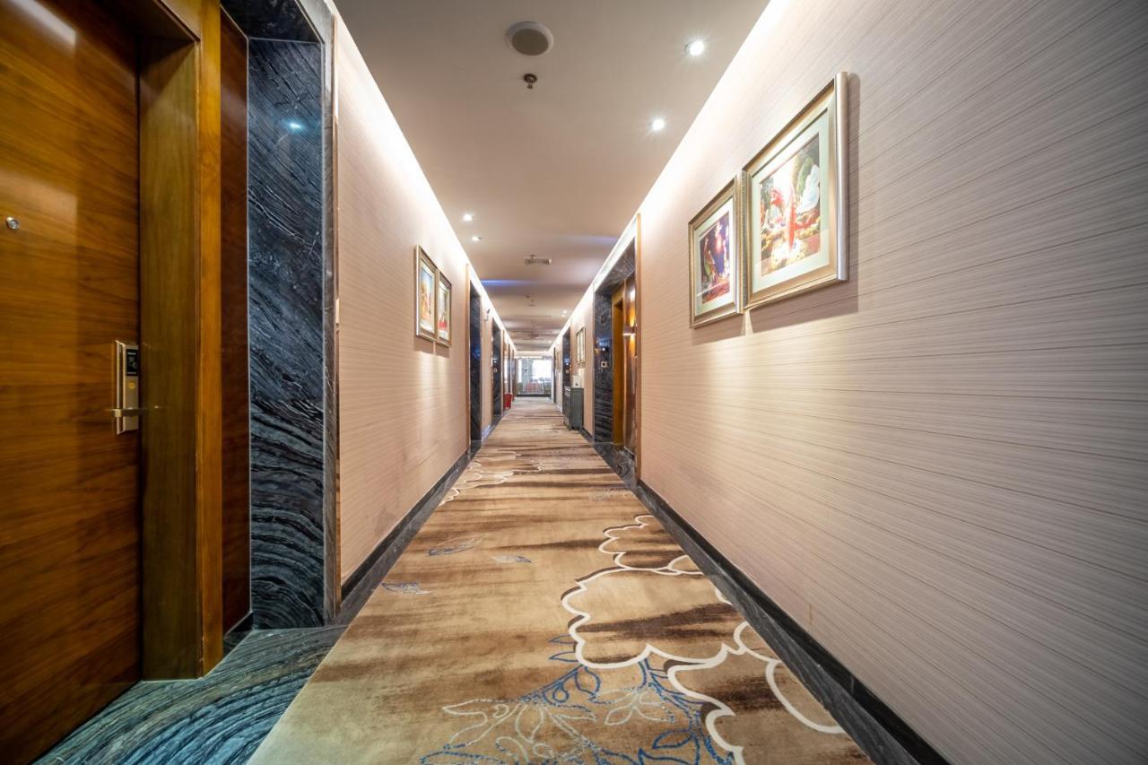 Relteem Hotel Zhongshan  Exterior photo